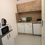 Ela 2 3 Apartament